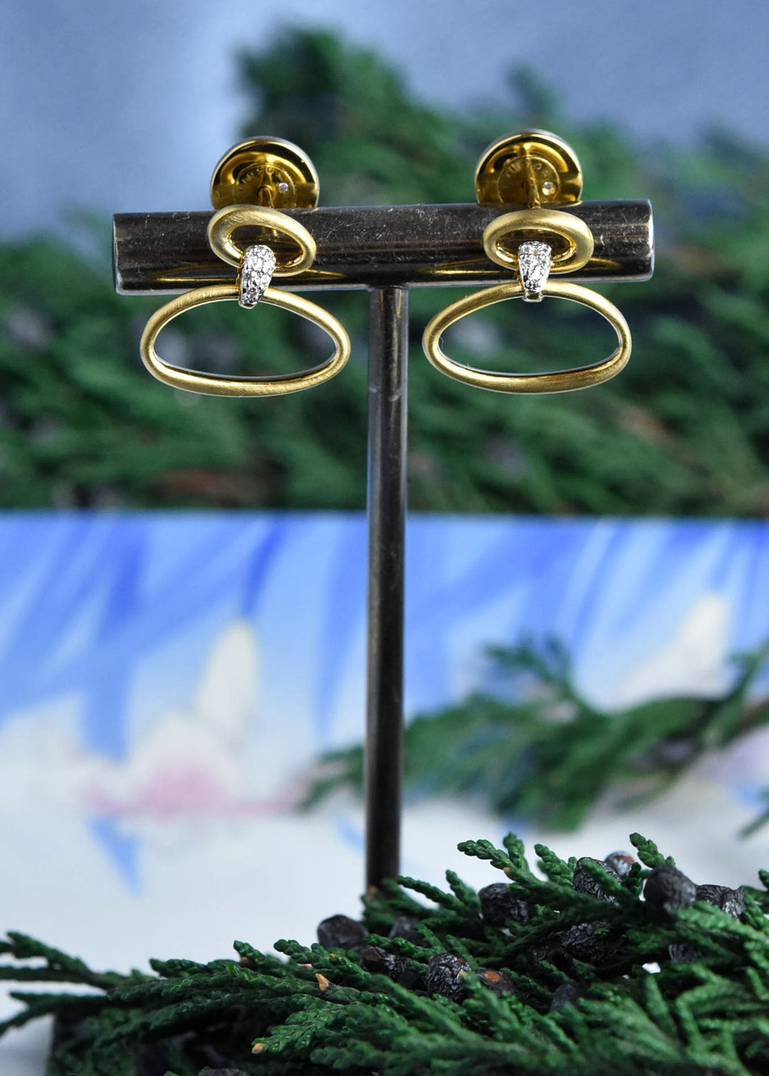 Celeste Droplet Earrings - Goldmakers Fine Jewelry