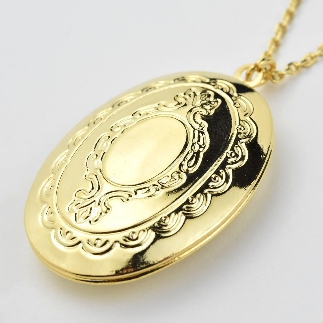 Celeste Oval Locket in Gold Tone - Goldmakers Fine Jewelry