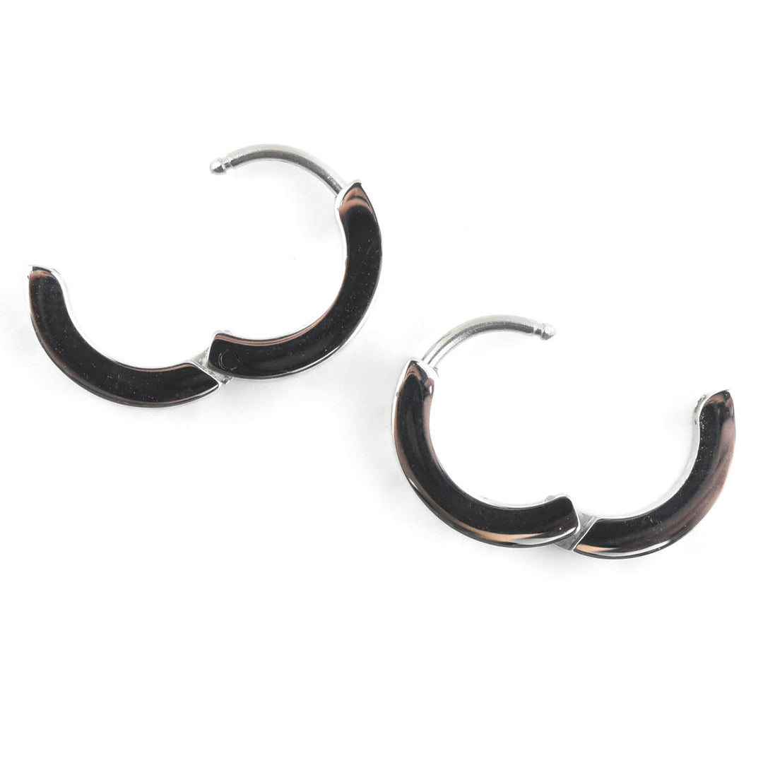 Checkered Chunky Huggie Hoops - Goldmakers Fine Jewelry