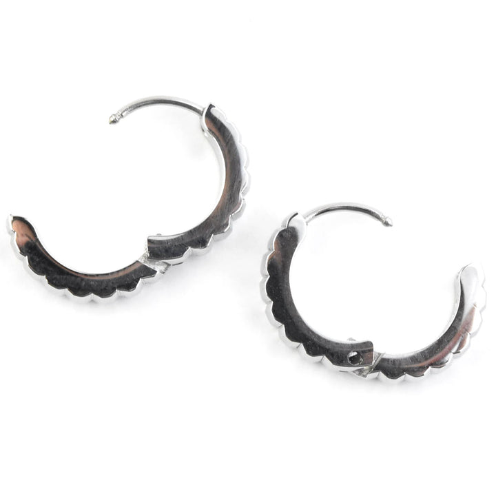 Chunky Scalloped Huggie Hoops - Goldmakers Fine Jewelry
