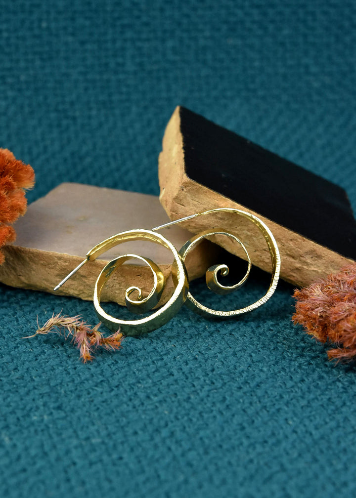Cynthia Hoops - Goldmakers Fine Jewelry