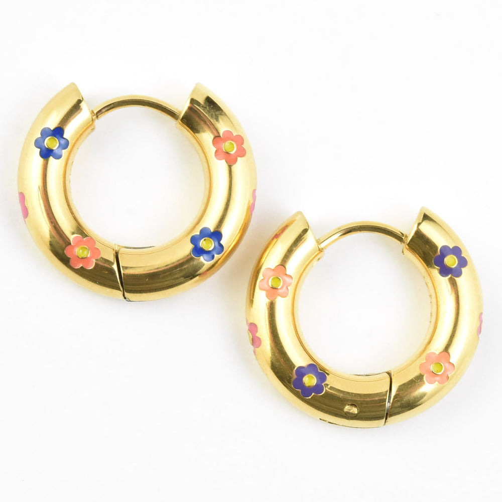 Daisy Chunky Rounded Huggie Hoops - Goldmakers Fine Jewelry