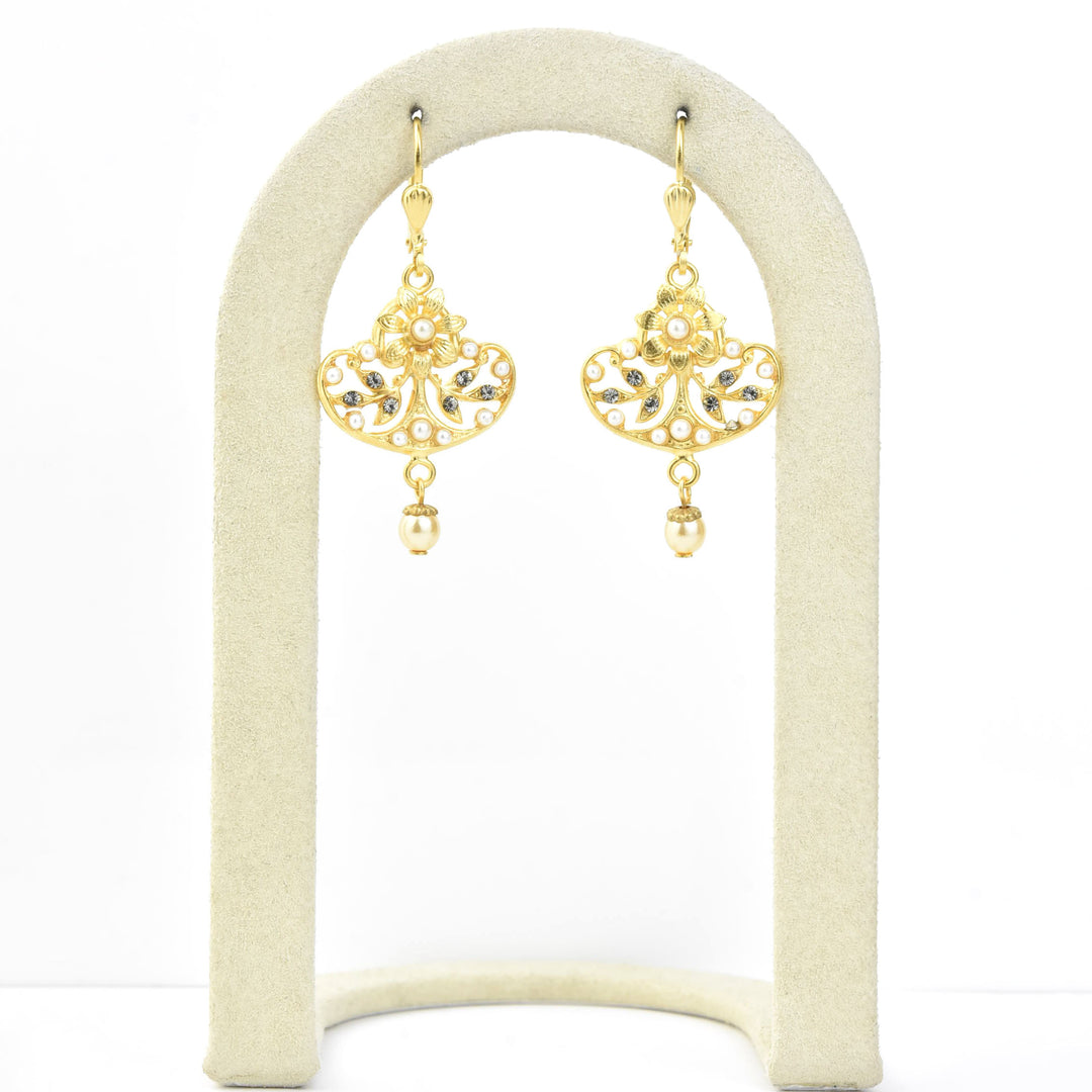 Daisy Fan Earrings with Pearls - Goldmakers Fine Jewelry