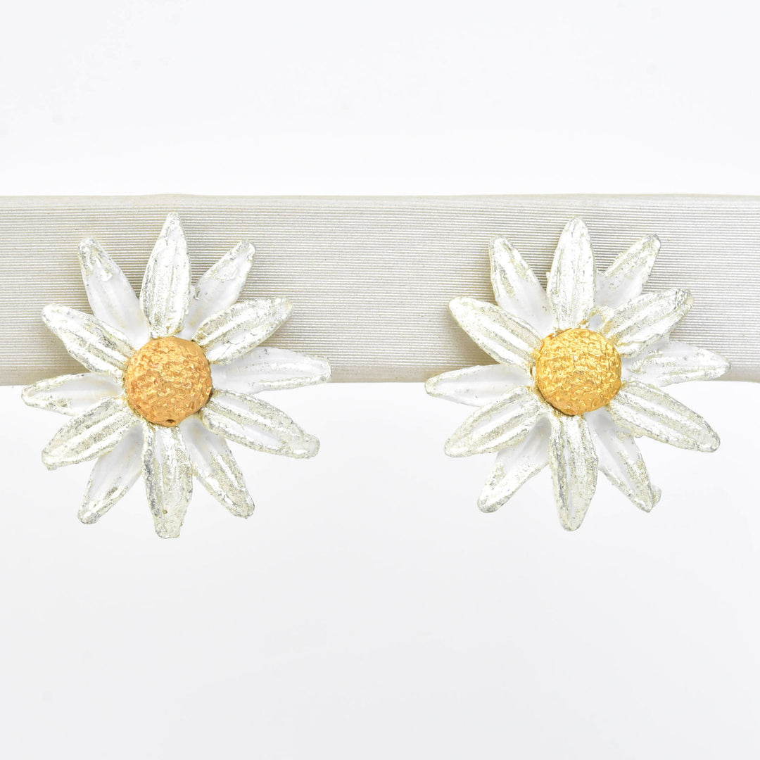 Daisy Stud Earrings
