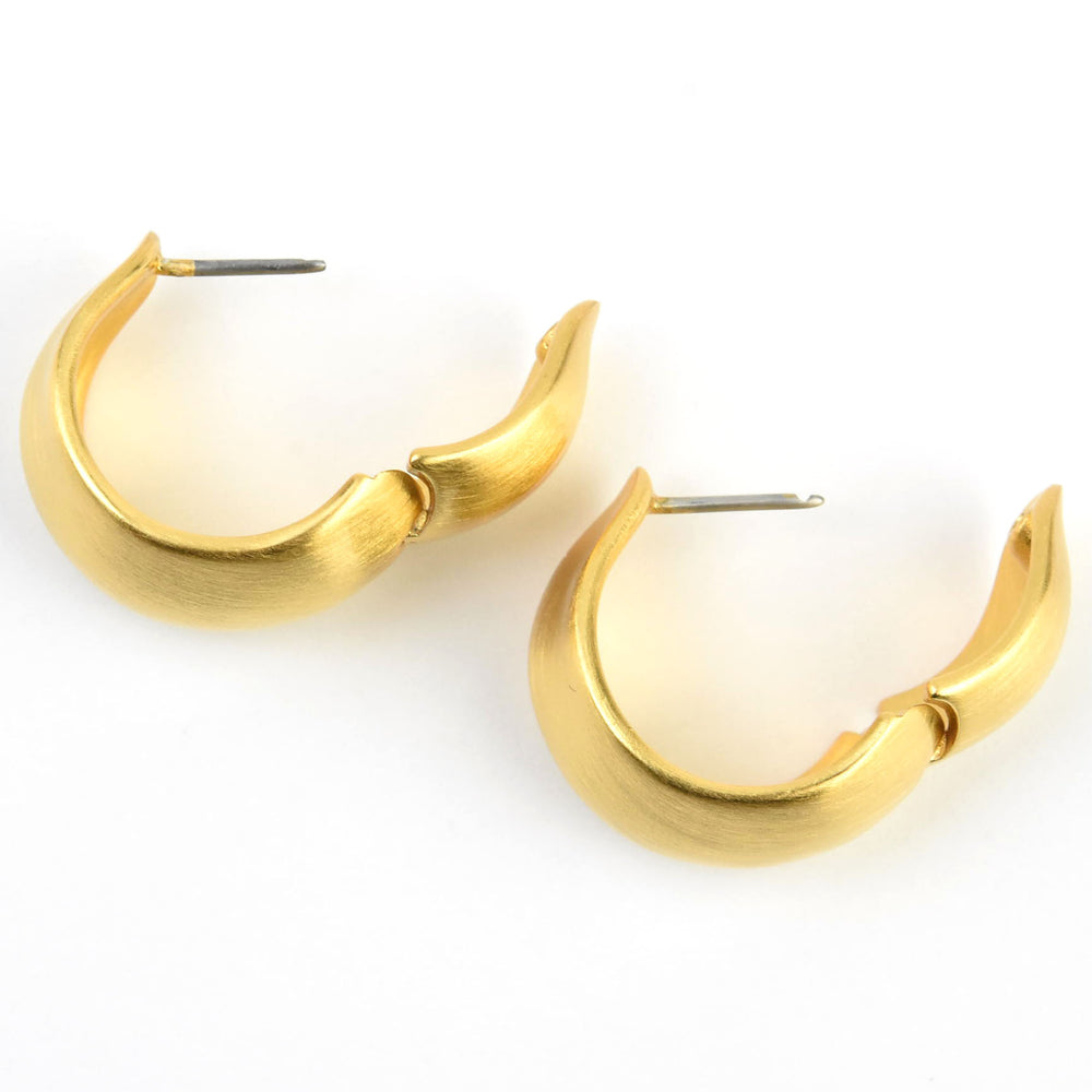 Flow Huggie Hoops - Goldmakers Fine Jewelry