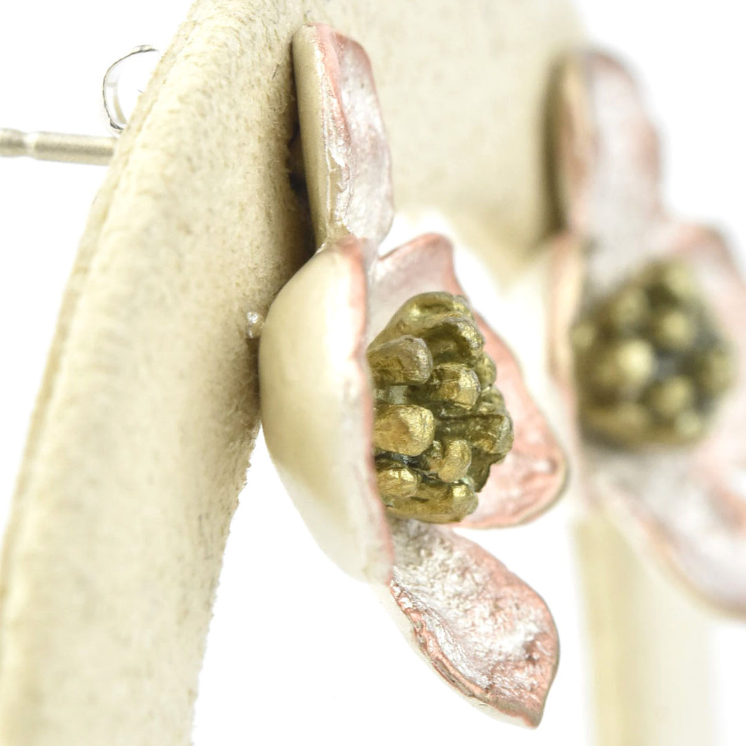 Dogwood Post Earrings - Goldmakers Fine Jewelry