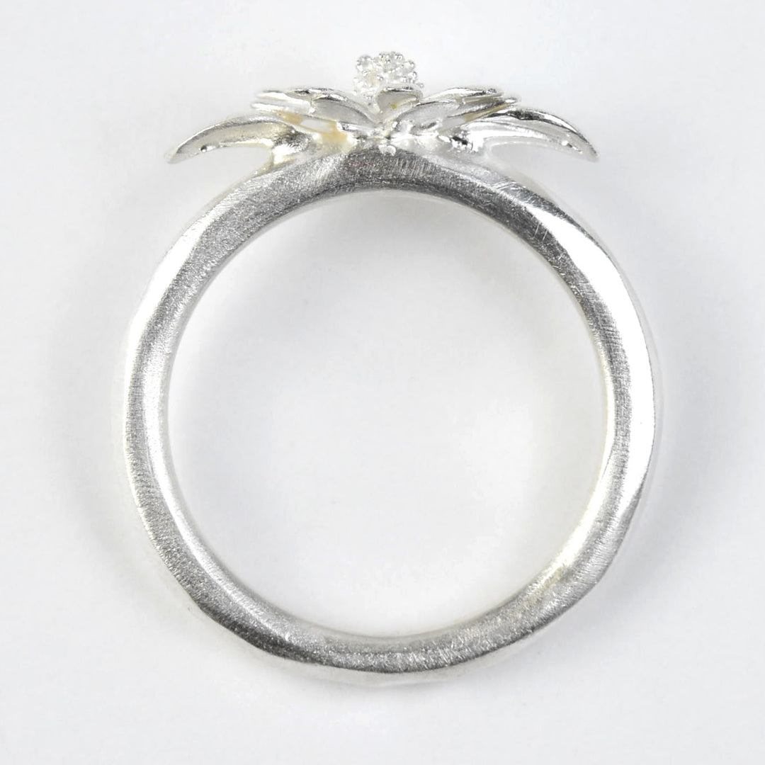 Daisy Ring - Goldmakers Fine Jewelry