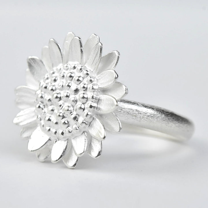 Large Sunflower Ring - Goldmakers Fine Jewelry