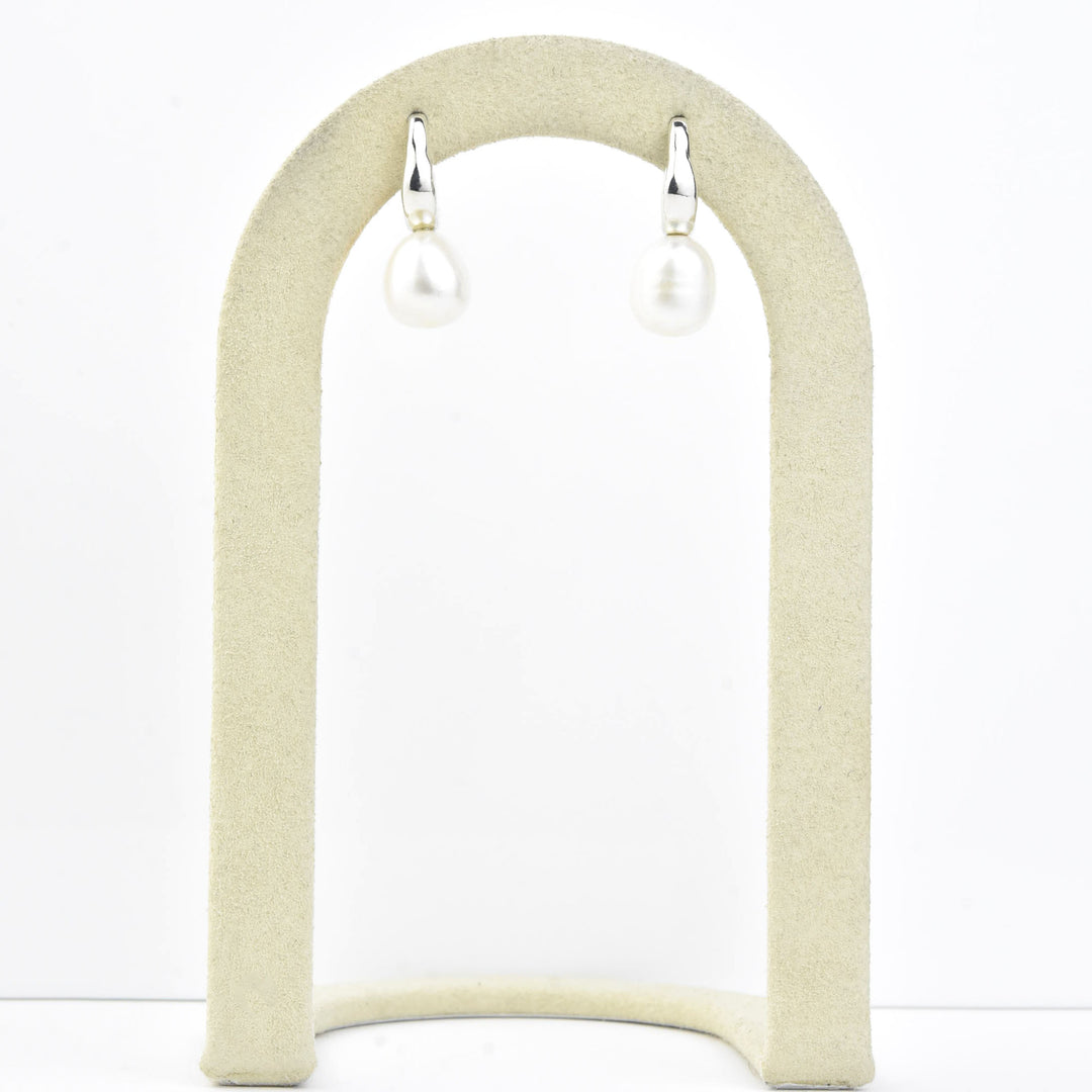 Emmy Hoops - Goldmakers Fine Jewelry