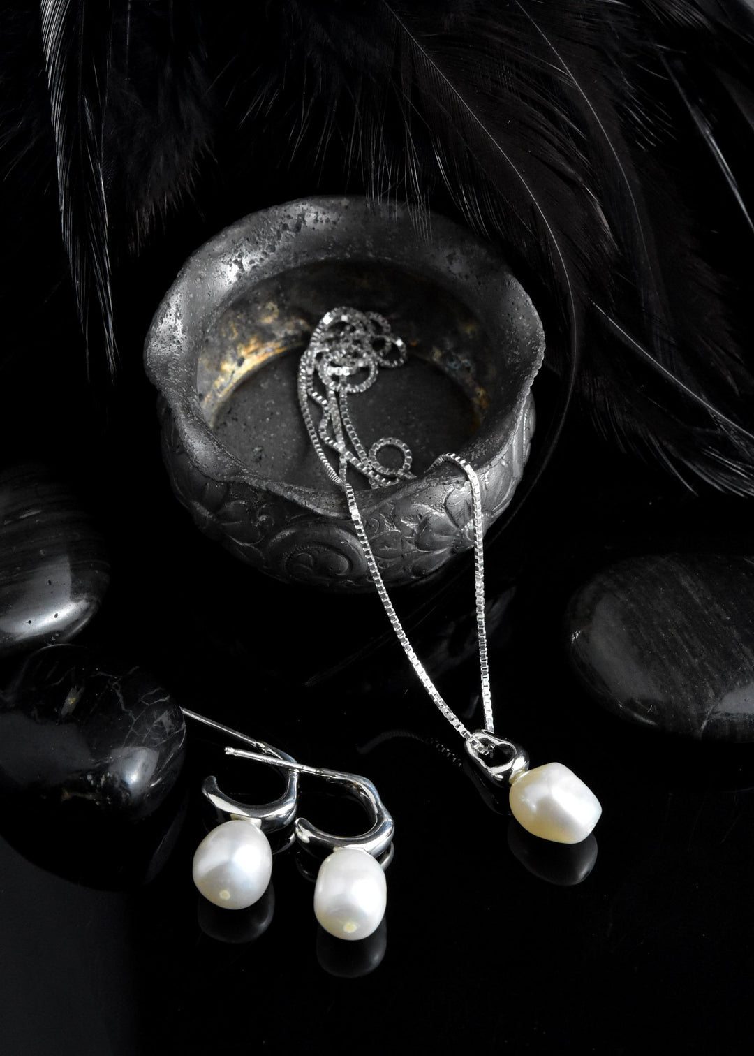 Emmy Necklace - Goldmakers Fine Jewelry