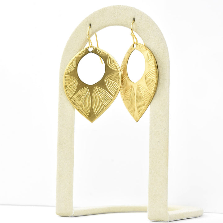 Etched Teardrop Earrings - Goldmakers Fine Jewelry