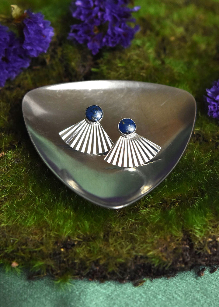 Retro Silver Fan Earrings - Goldmakers Fine Jewelry