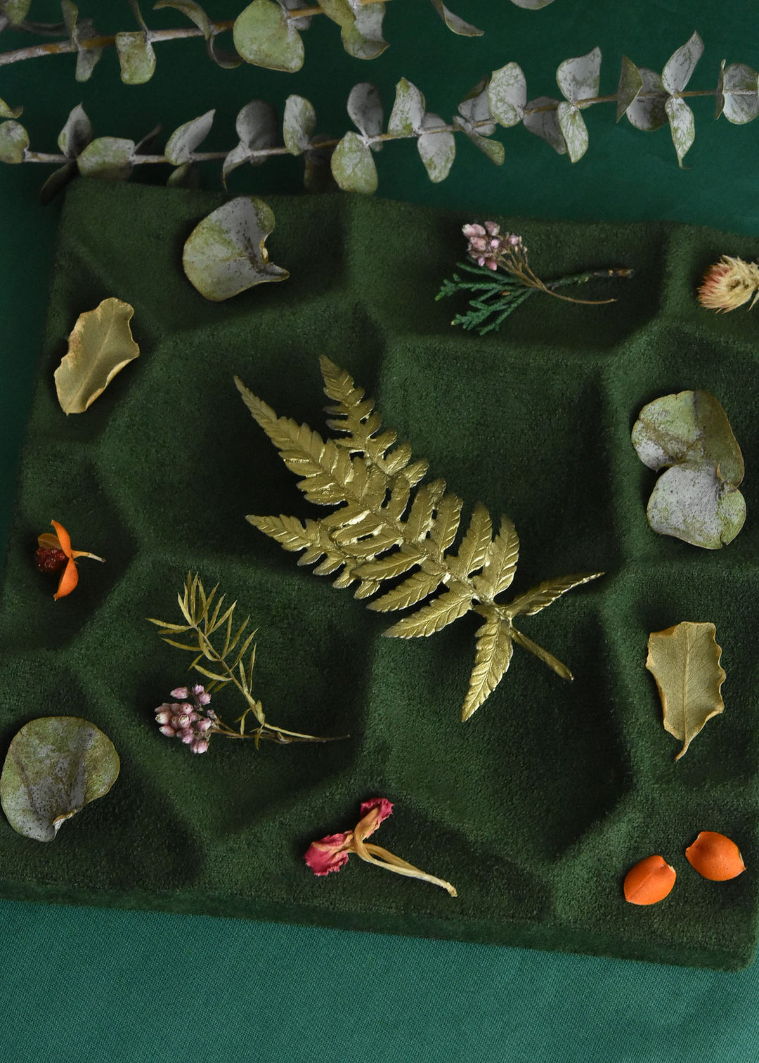 Fern Brooch - Goldmakers Fine Jewelry