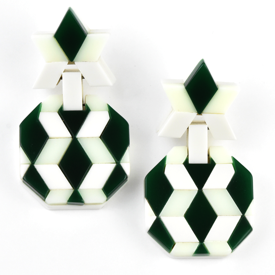 Ideal La Flor Dangles in Green - Goldmakers Fine Jewelry