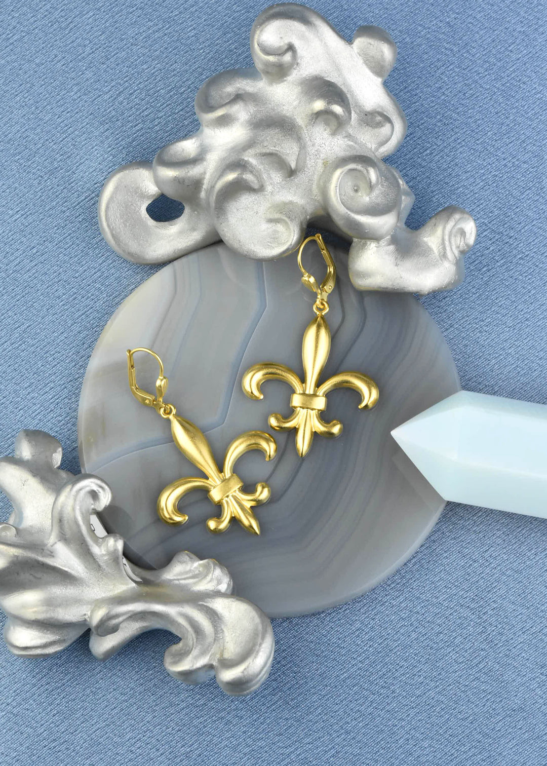 Fleur-de-lis Earrings - Goldmakers Fine Jewelry