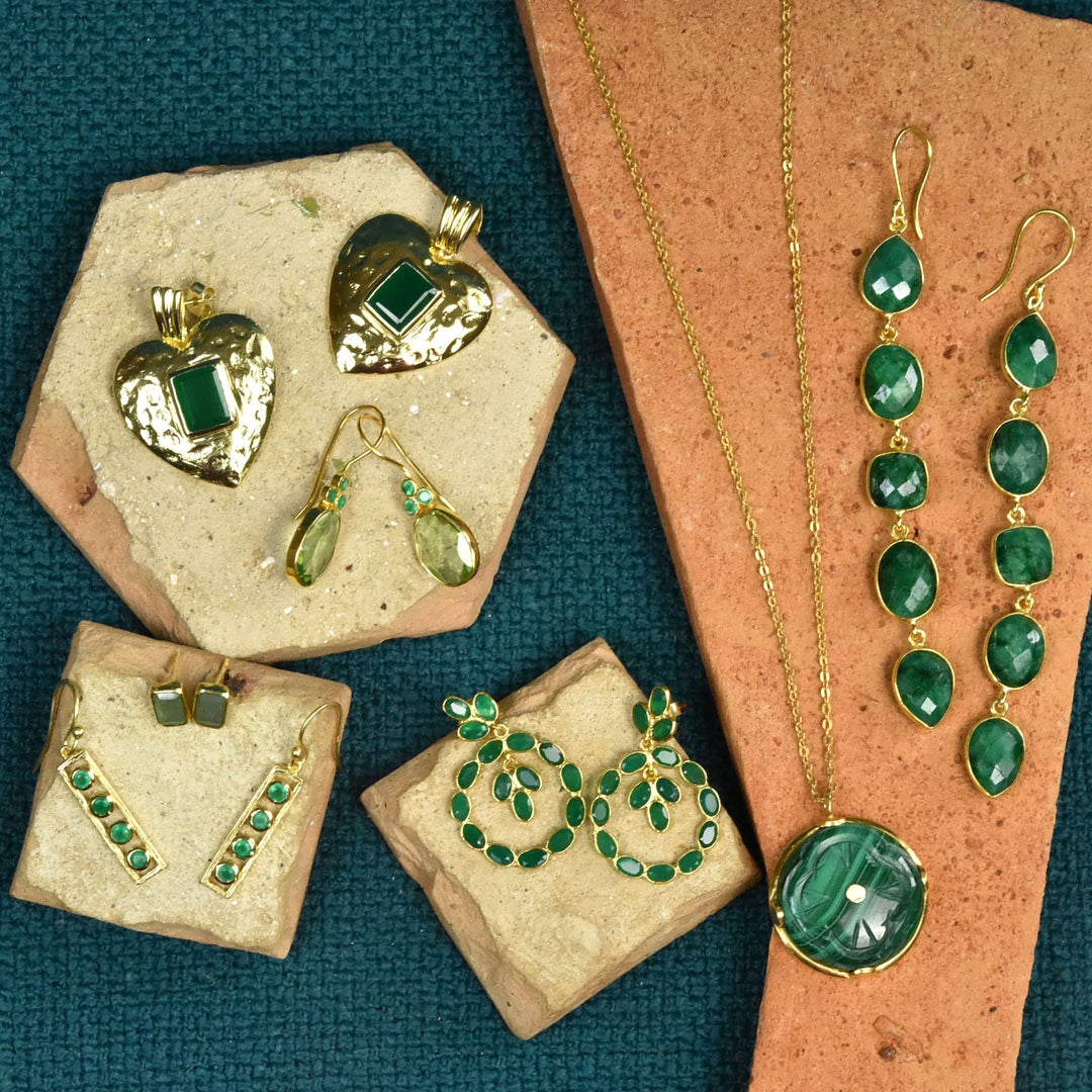 Carved Malachite Necklace - Goldmakers Fine Jewelry