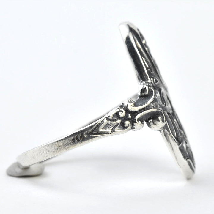 Skinny Oval Intaglio Ring in Silver - Goldmakers Fine Jewelry