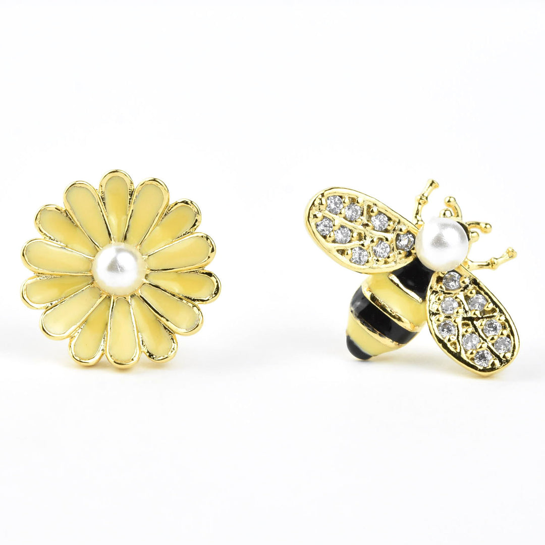 Joy Bee Mismatched Studs