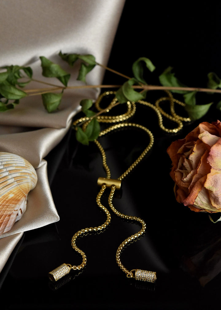 Juliette Pave Lariat