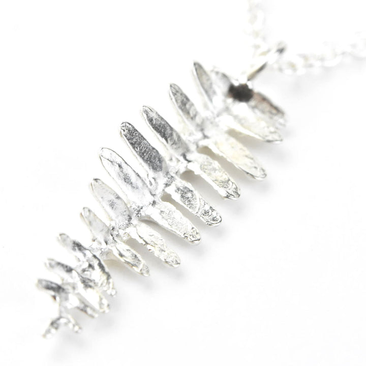 Kaimana Leaf Necklace