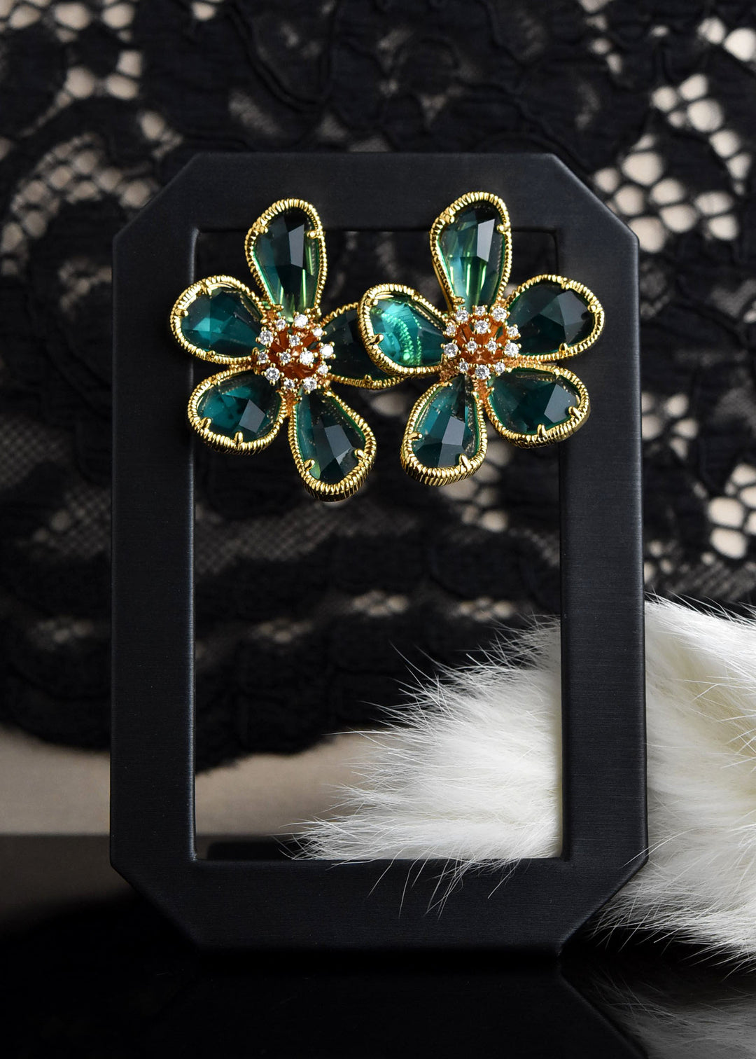 Kolab Flower Earrings in Green