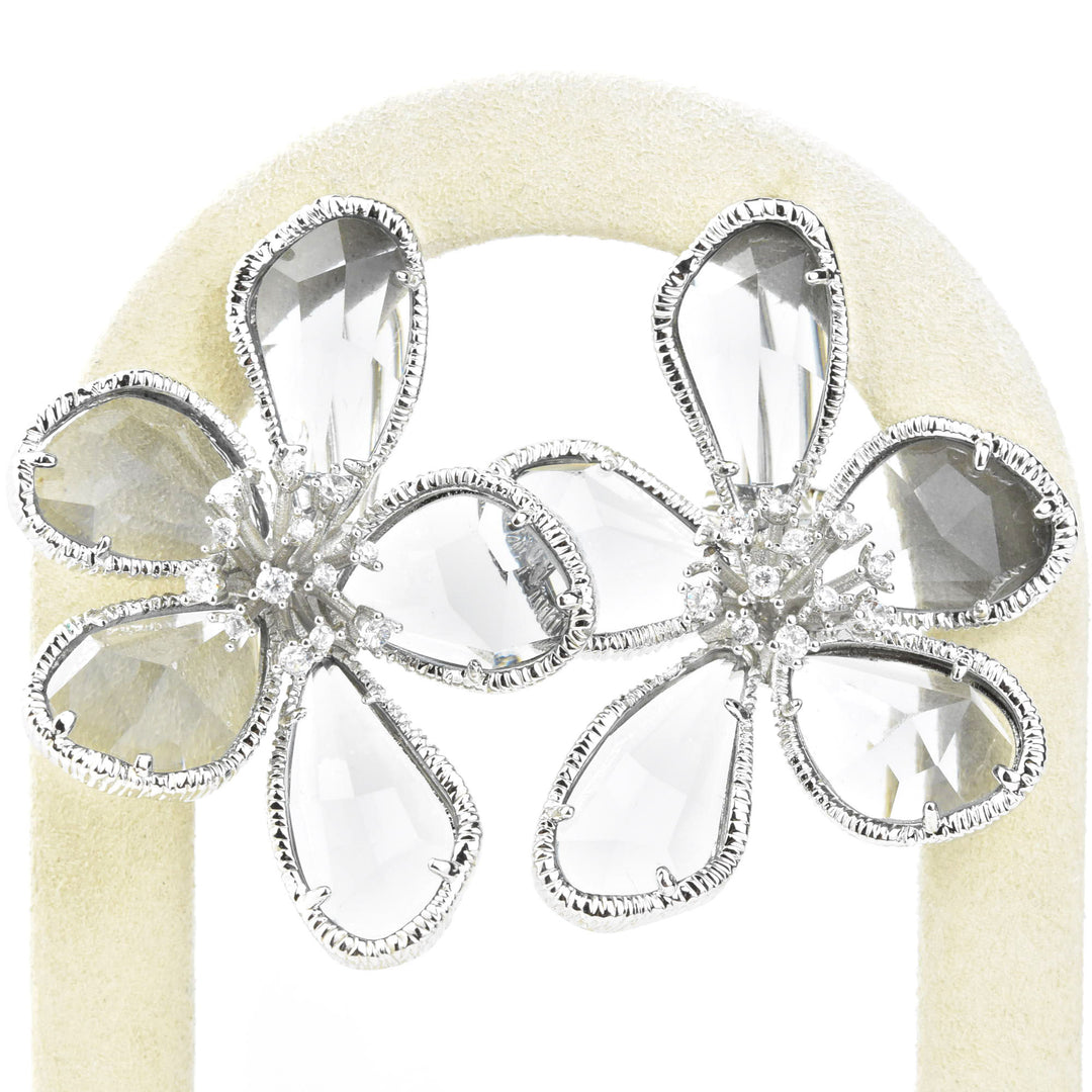 Kolab Flower Earrings in Silver Grey