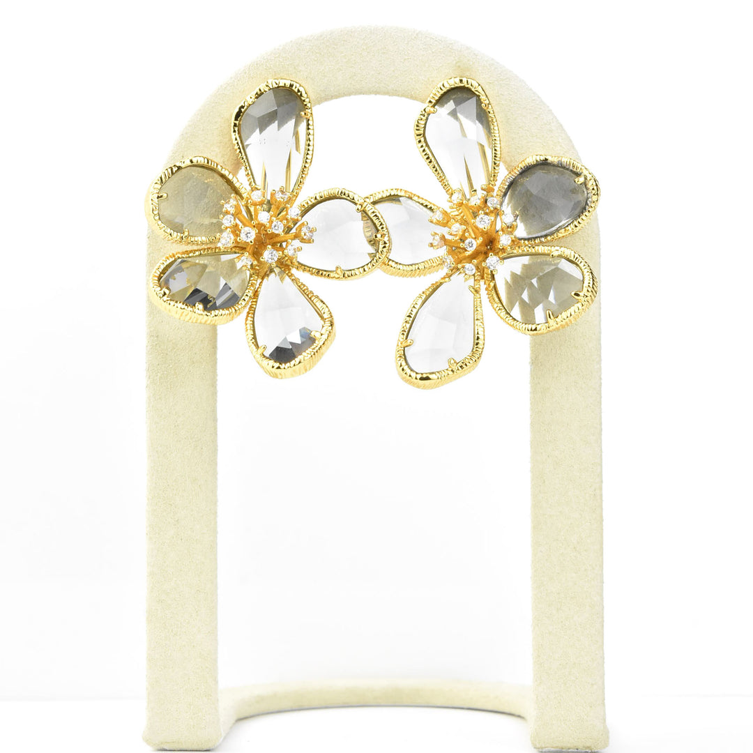 Kolab Flower Earrings in Smoke