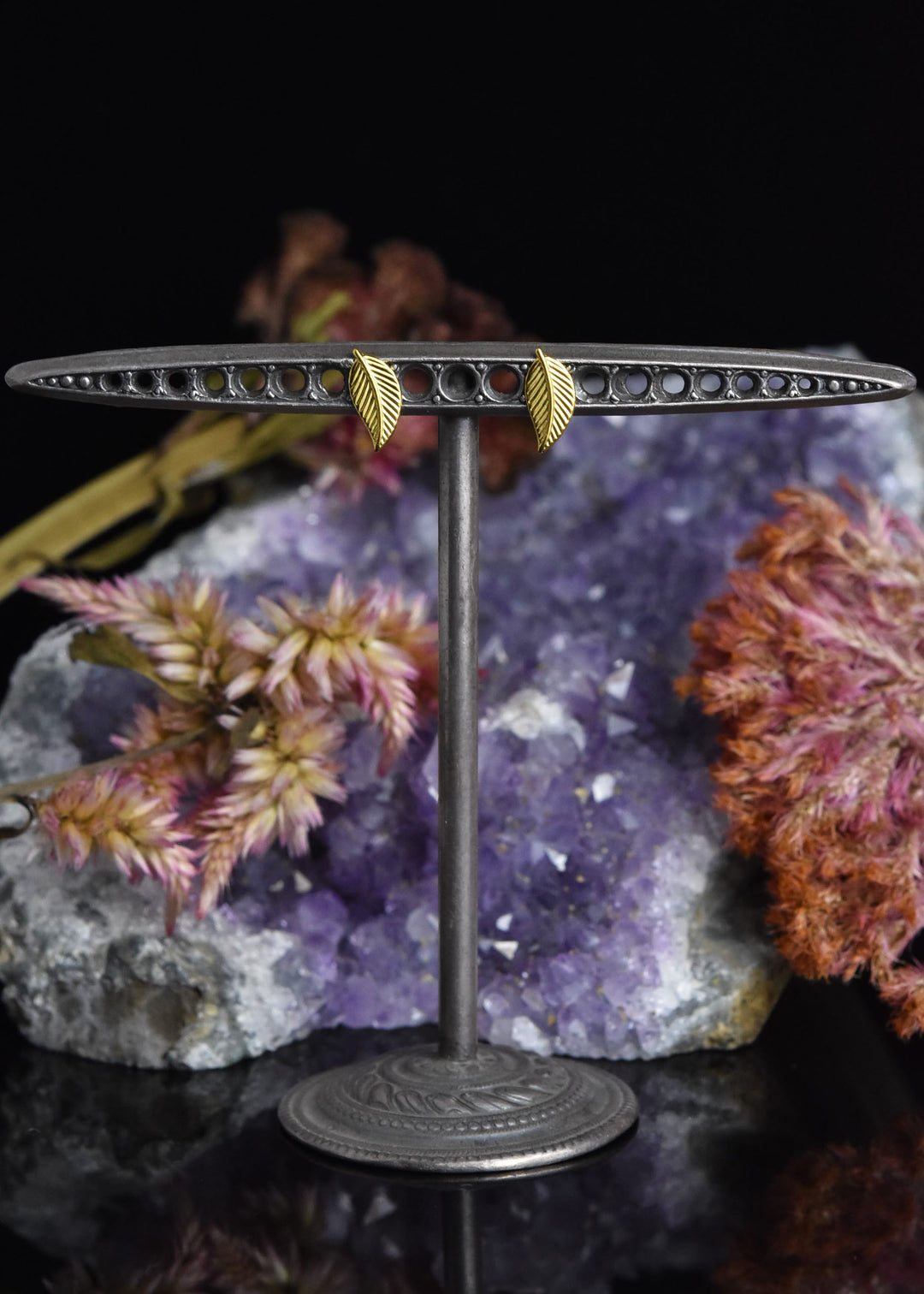 Leaf Studs - Goldmakers Fine Jewelry