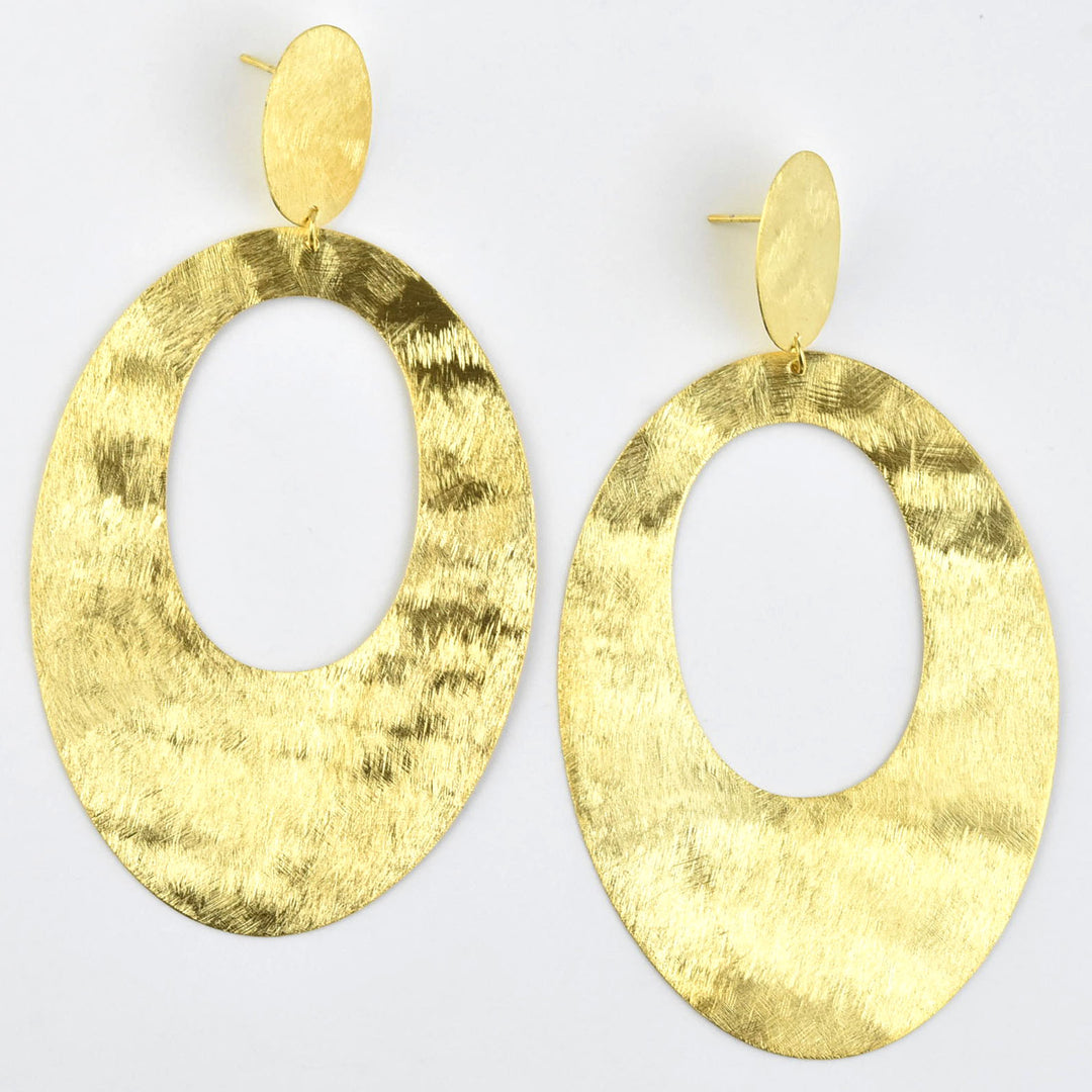 Elongated Tejo Earring in Gold Tone