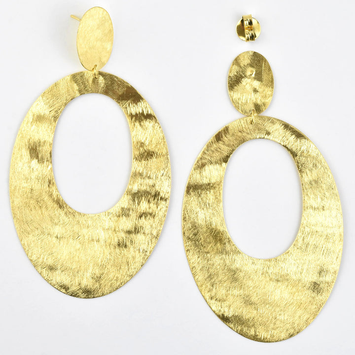 Elongated Tejo Earring in Gold Tone