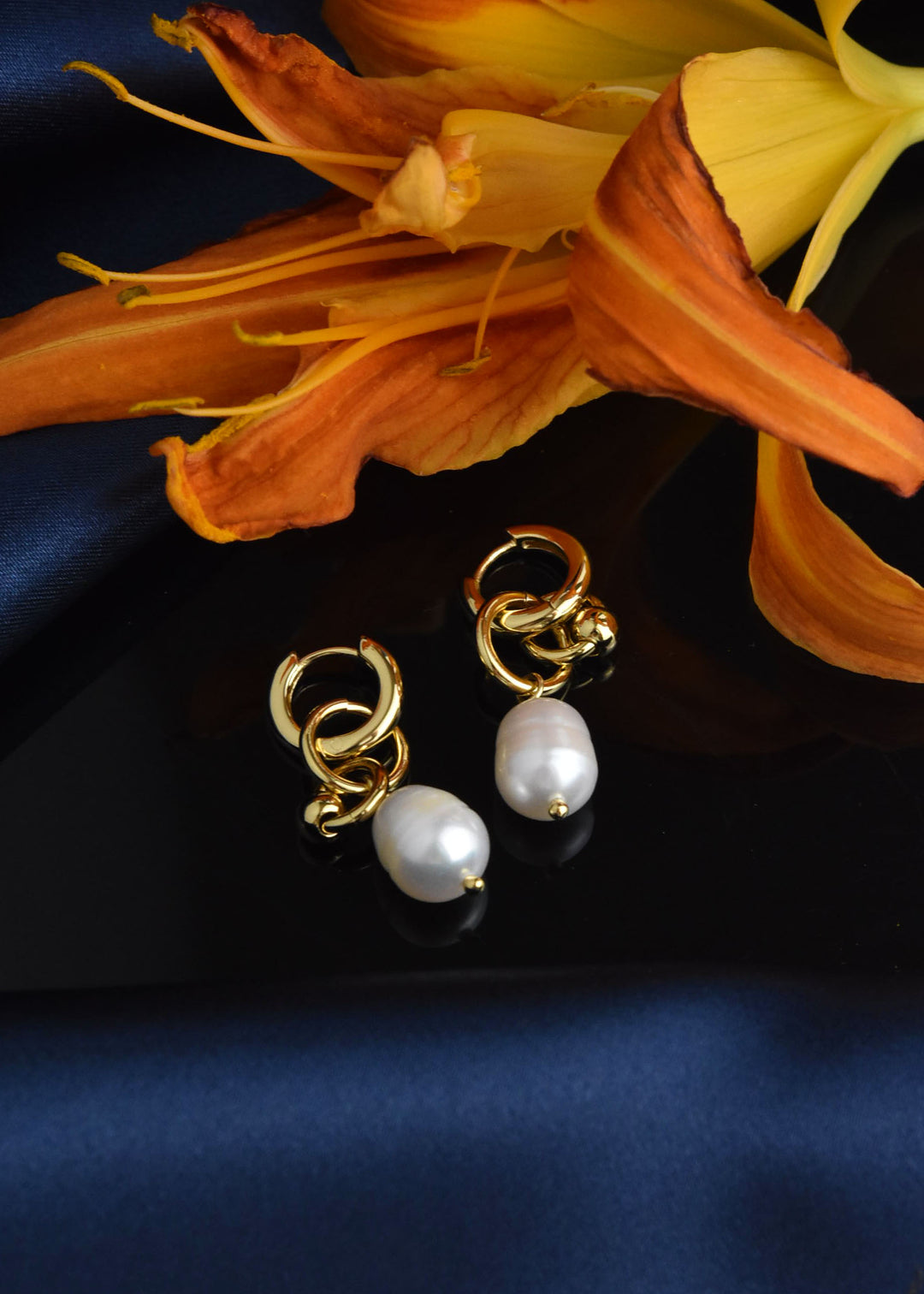 Maya Hoops