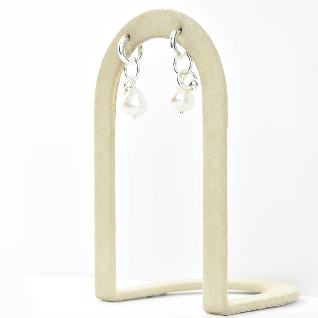 Maya Hoops