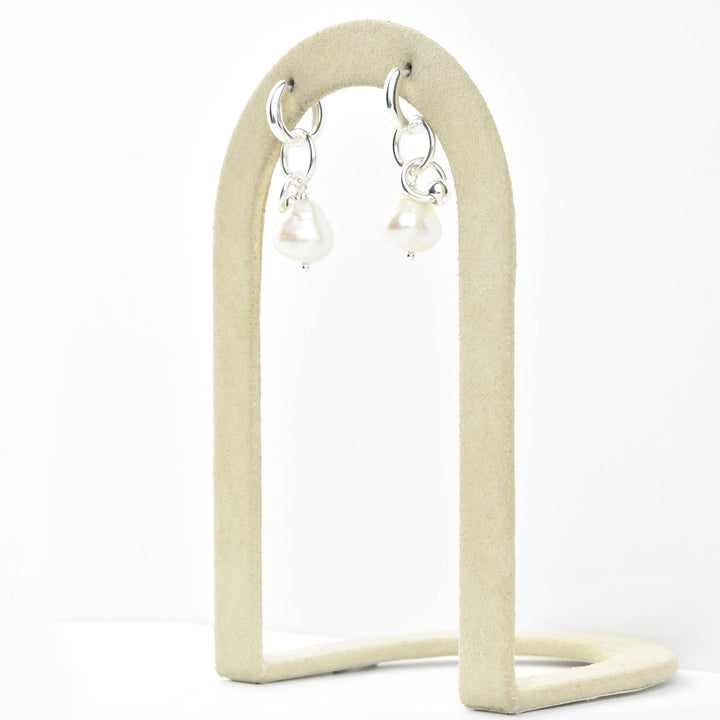 Maya Hoops