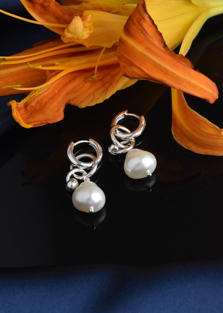 Maya Hoops