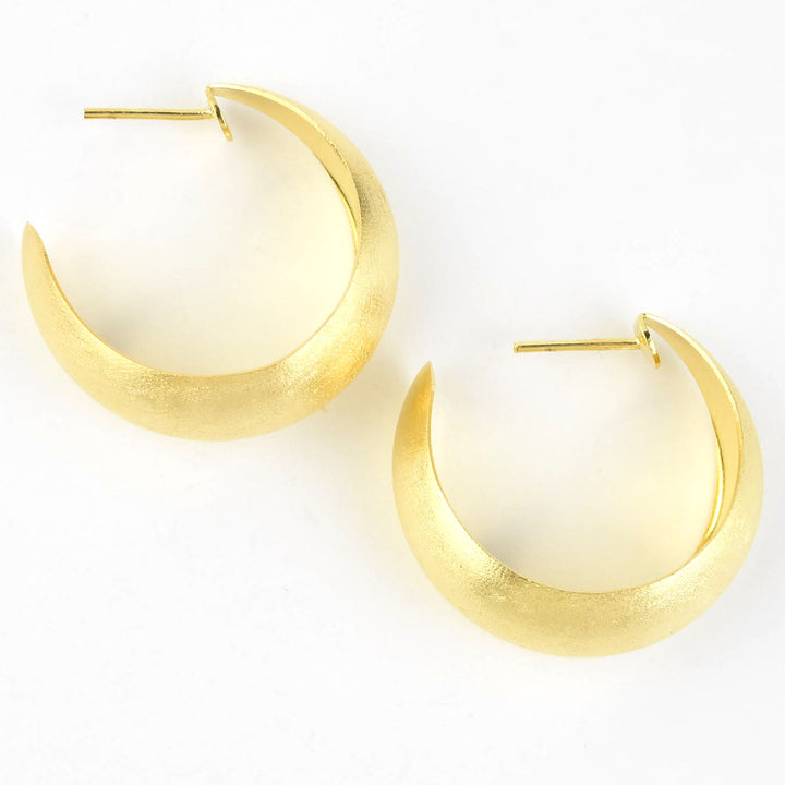 Medium Curved Gold Tone Hoops