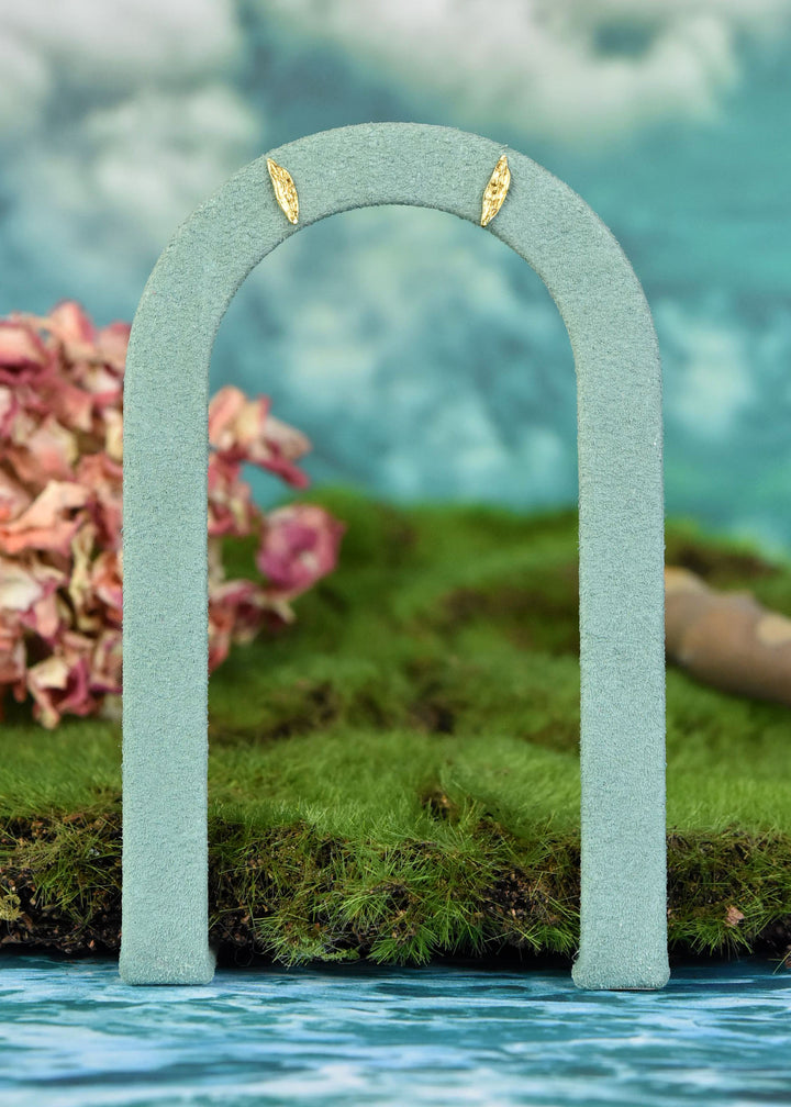 Mini Olive Leaf Posts