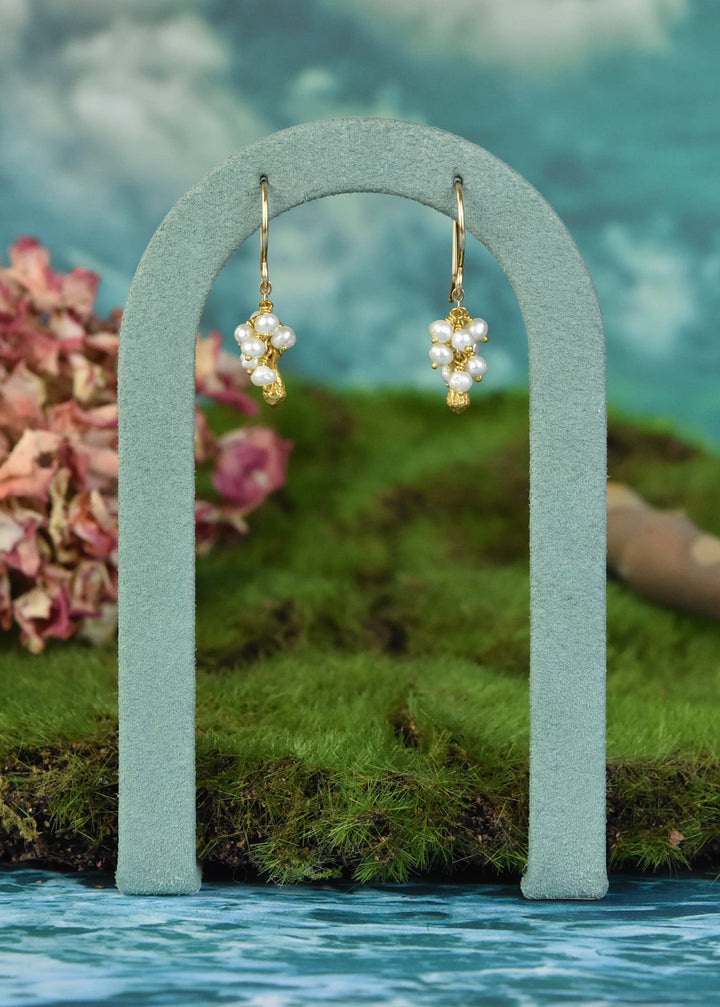 Mini Pod Cluster Keishi Pearl Earrings
