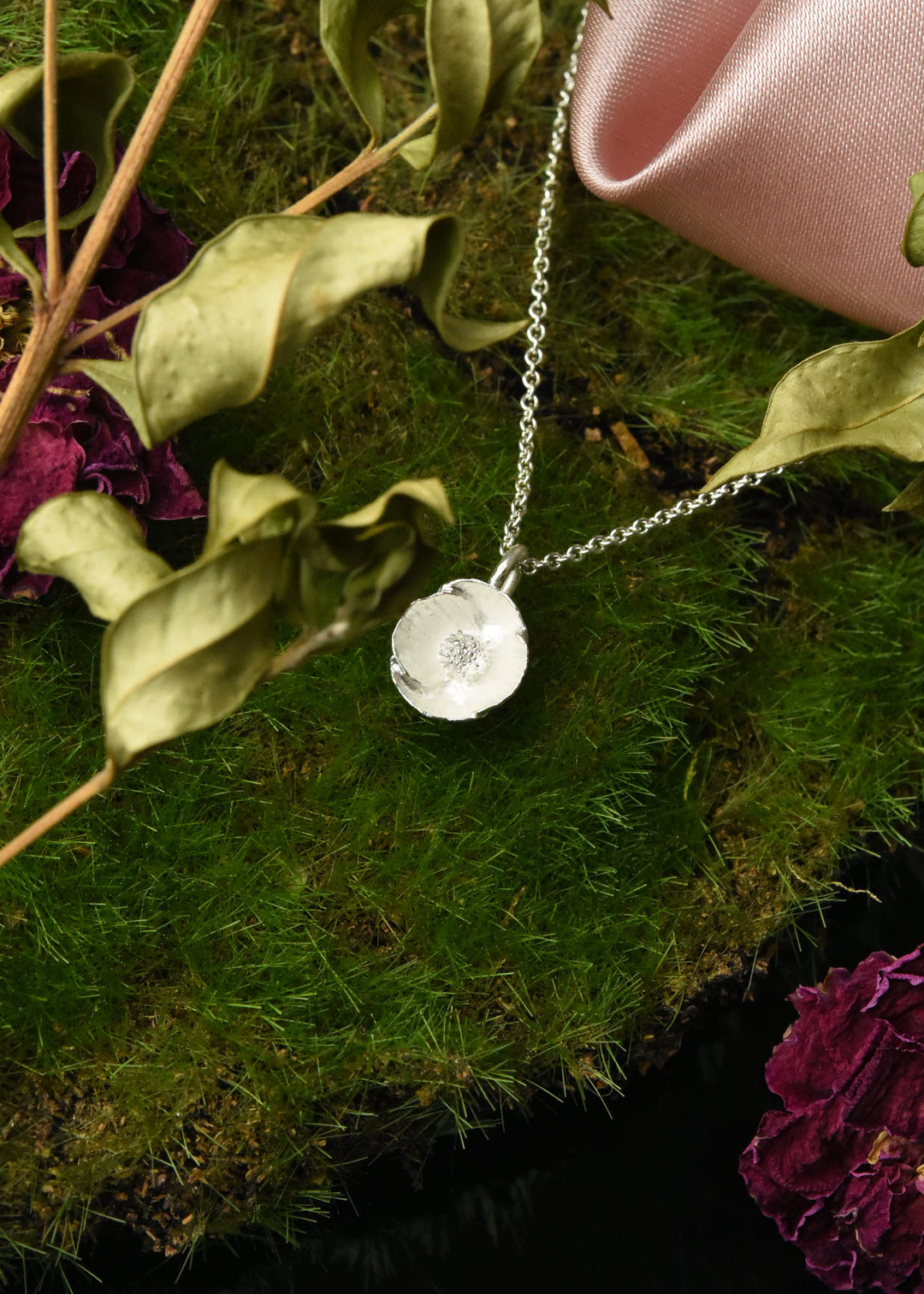 Mini Poppy Necklace