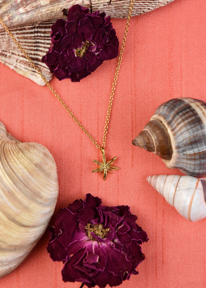 Mini Star Anise Necklace - Goldmakers Fine Jewelry