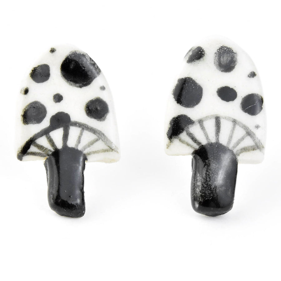 Mushroom Studs - Goldmakers Fine Jewelry
