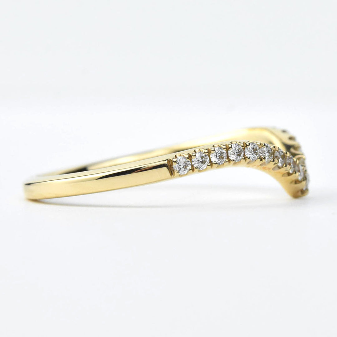Chevron Diamond Band in 14k Yellow Gold - Goldmakers Fine Jewelry