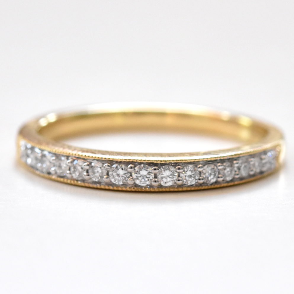 Classic Diamond Milgrain Band in Gold