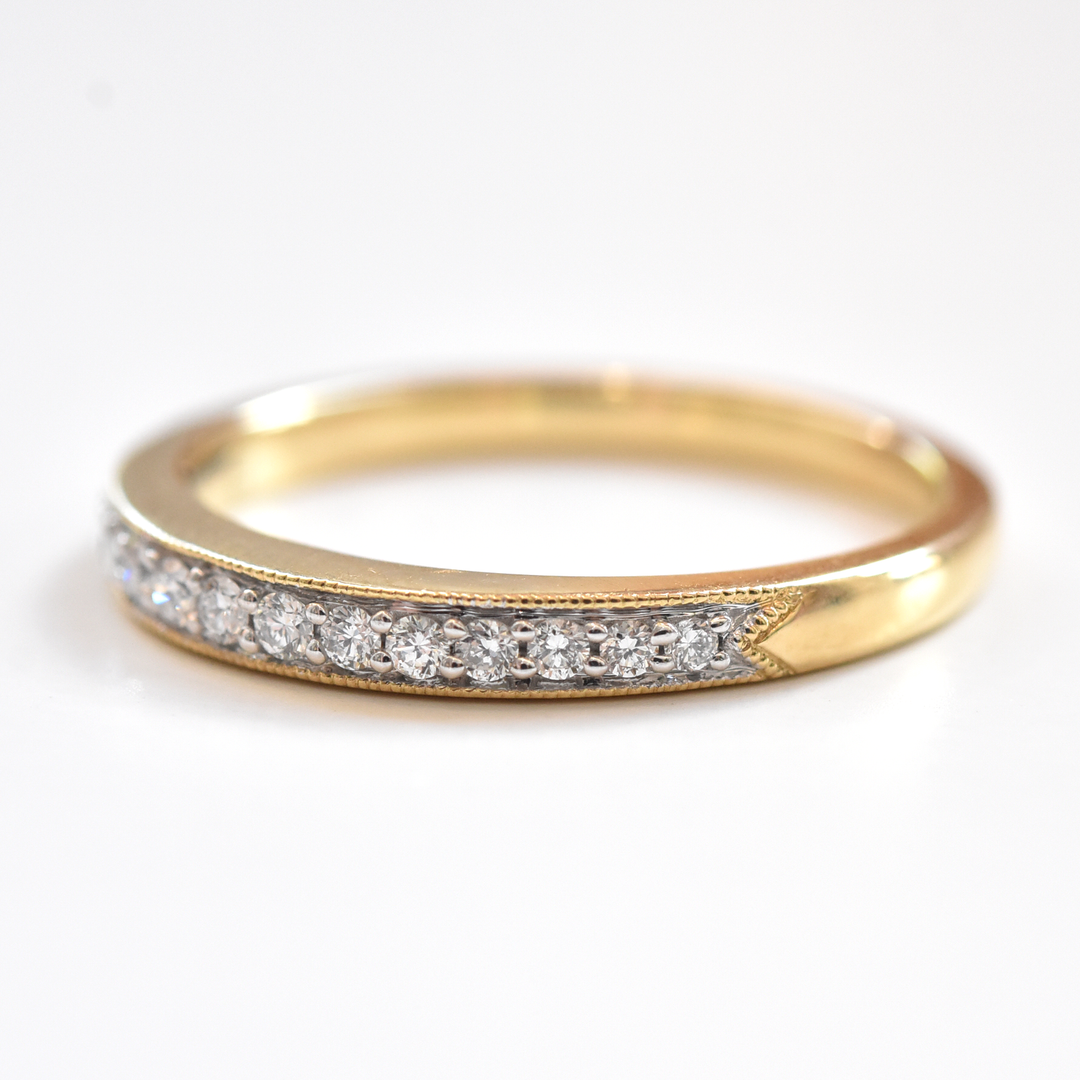 Classic Diamond Milgrain Band in Gold