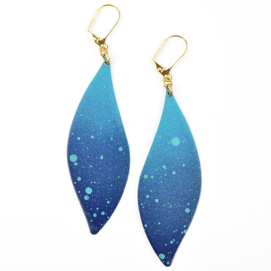 Ocean Tilde Earrings - Goldmakers Fine Jewelry