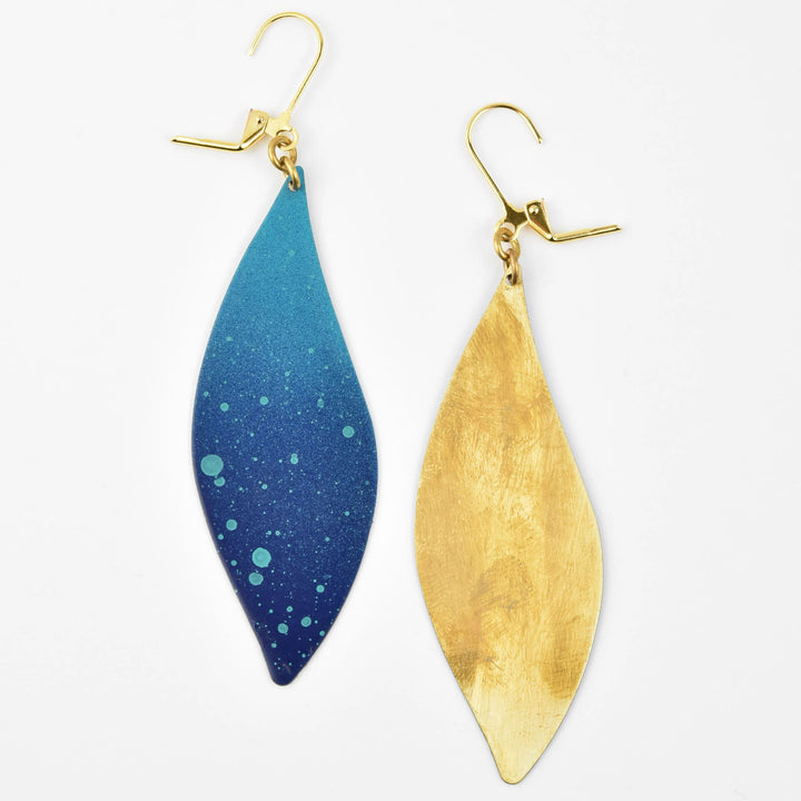 Ocean Tilde Earrings - Goldmakers Fine Jewelry