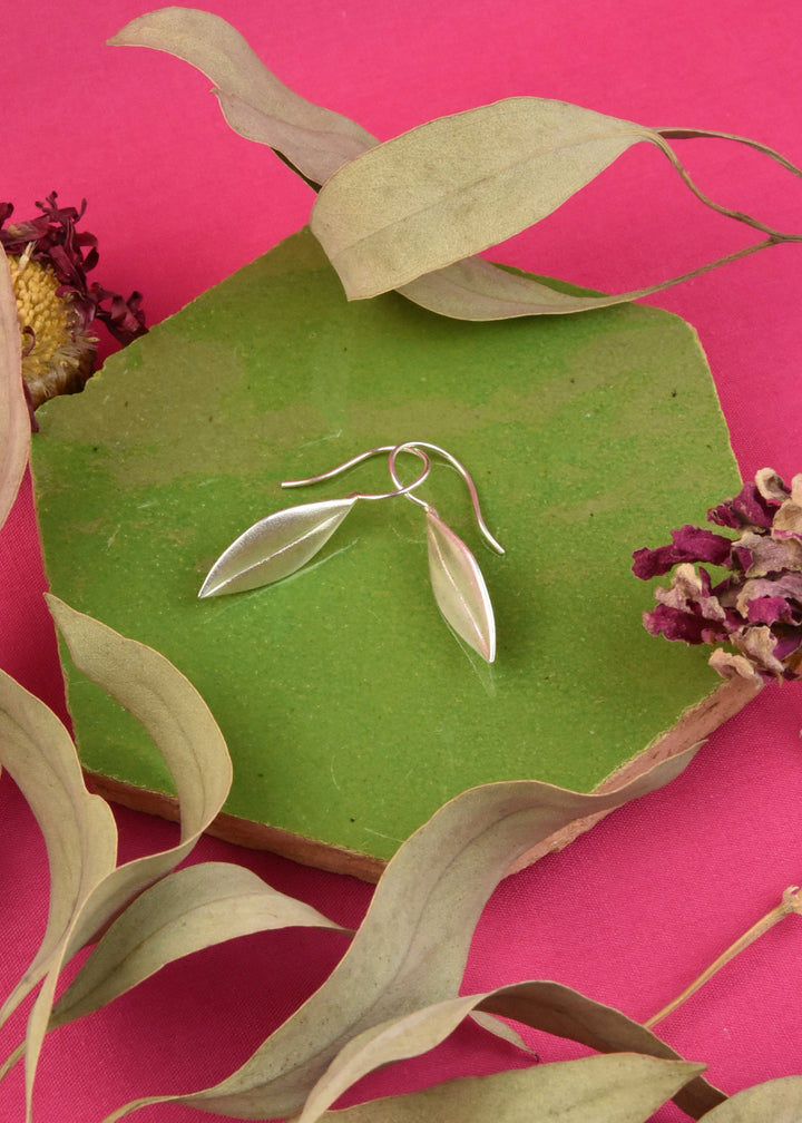 Olive Leaf Drop Earrings - Goldmakers Fine Jewelry
