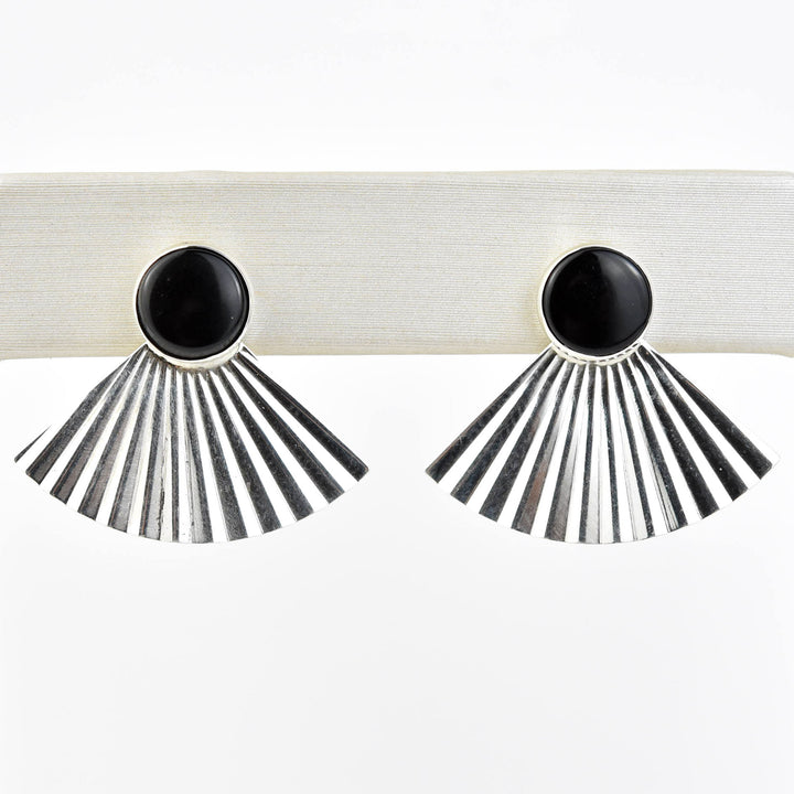 Retro Silver Fan Earrings - Goldmakers Fine Jewelry