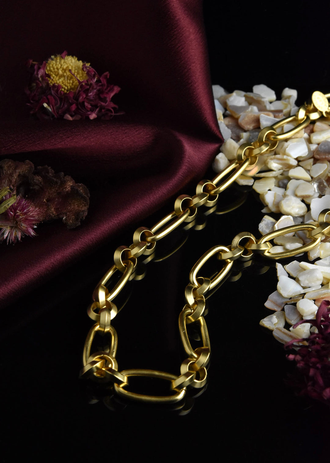 Gold Plated Oval Link Collar