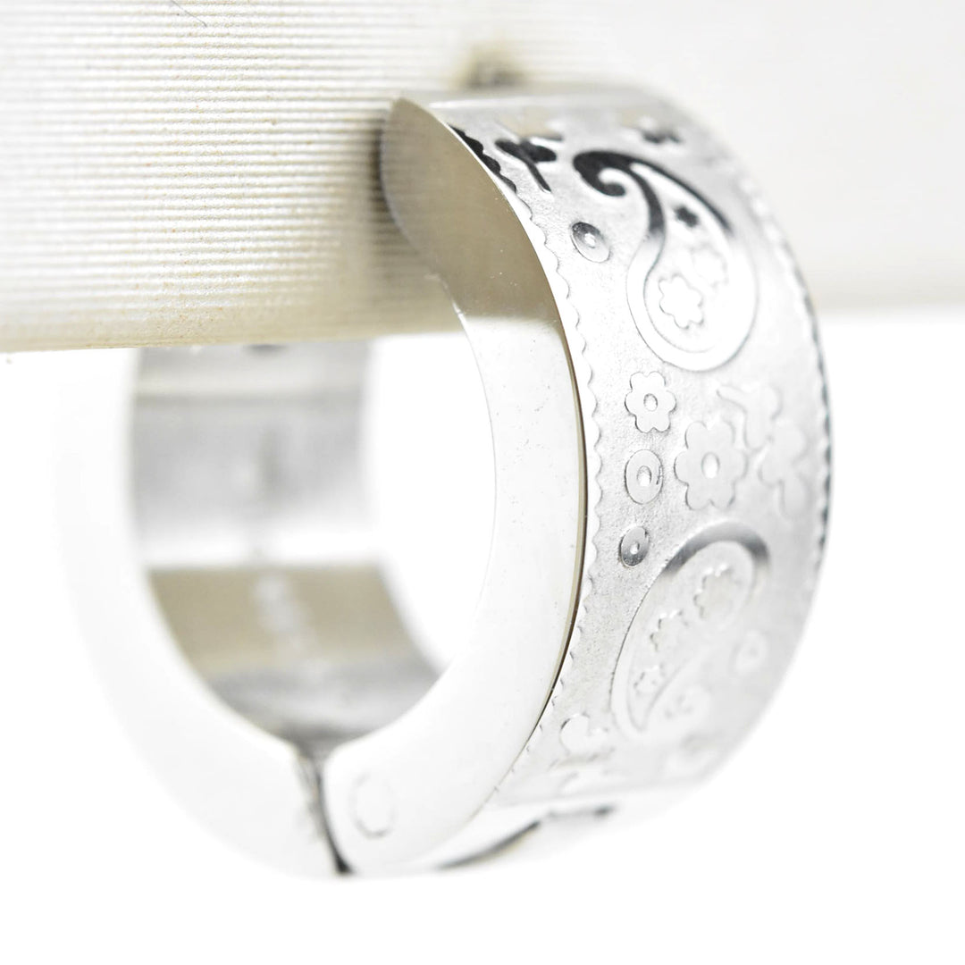 Paisly Super Chunky Huggie Hoops - Goldmakers Fine Jewelry