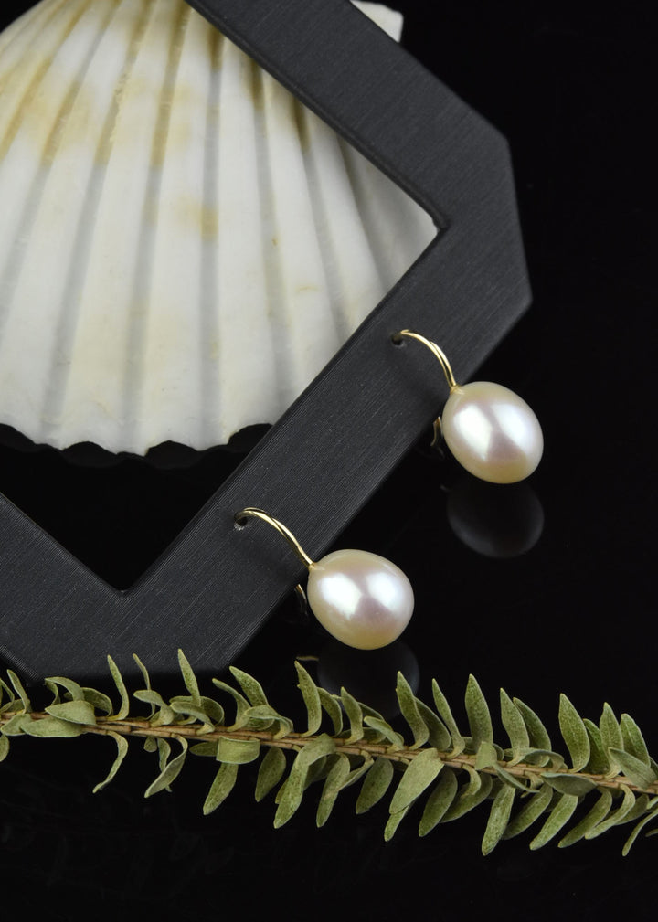 Freshwater Pearl Drops in 14k Yellow Gold - Goldmakers Fine Jewelry